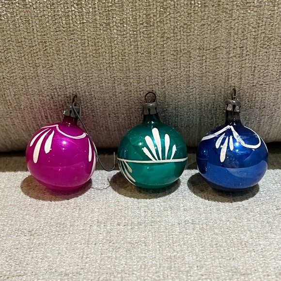 Antique Mini Hand Painted Glass Ornaments Lot of 3 - Picture 3 of 6